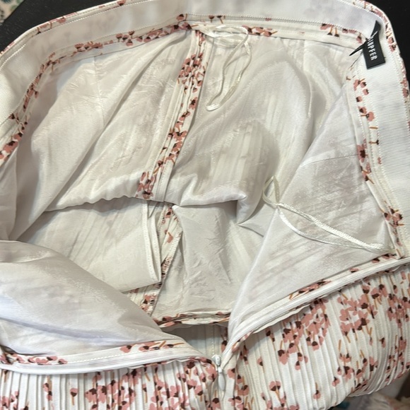 Markus Lupfer Pleated Floral Pants Size 8 - Picture 12 of 12